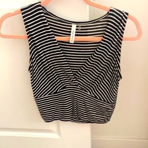 Basic black/white striped crop top